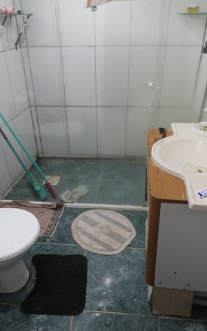 Casa à venda com 355m², 8 quartos e sem vagaBanheiro