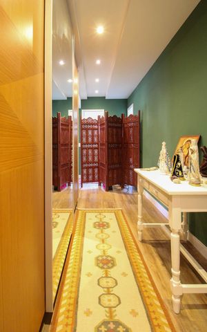 Apartamento à venda com 244m², 5 quartos e 4 vagas Apartamento à venda com 244m², 5 quartos e 4 vagasSuíte 4
