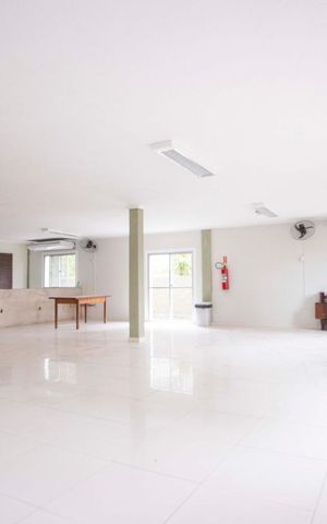 Apartamento à venda com 51m², 2 quartos e 1 vaga Apartamento à venda com 51m², 2 quartos e 1 vagaÁrea comum - Salão de festas