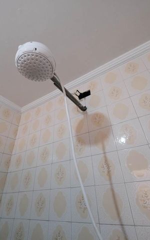 Casa à venda com 200m², 3 quartos e 3 vagasBanheiro 2