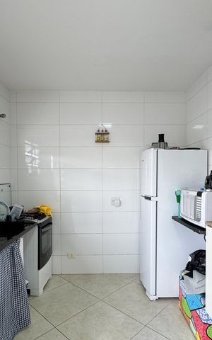 Casa à venda com 300m², 4 quartos e 3 vagas Casa à venda com 300m², 4 quartos e 3 vagasCozinha - Edícula
