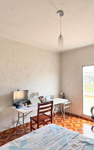 Casa à venda com 300m², 4 quartos e 3 vagas Casa à venda com 300m², 4 quartos e 3 vagasQuarto 4