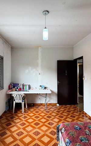 Casa à venda com 300m², 4 quartos e 3 vagas Casa à venda com 300m², 4 quartos e 3 vagasQuarto 1