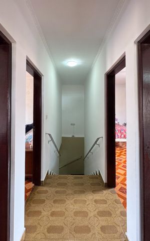 Casa à venda com 300m², 4 quartos e 3 vagas Casa à venda com 300m², 4 quartos e 3 vagasAcesso - Quartos