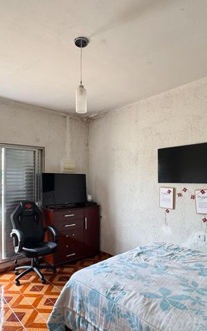 Casa à venda com 300m², 4 quartos e 3 vagas Casa à venda com 300m², 4 quartos e 3 vagasQuarto 4