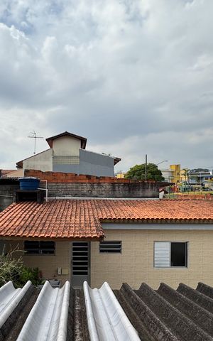 Casa à venda com 300m², 4 quartos e 3 vagas Casa à venda com 300m², 4 quartos e 3 vagasVista - Quarto 1