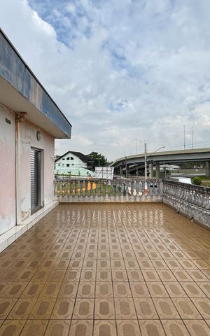 Casa à venda com 300m², 4 quartos e 3 vagas Casa à venda com 300m², 4 quartos e 3 vagasSacada - Quartos