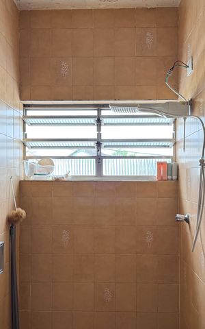 Casa à venda com 300m², 4 quartos e 3 vagas Casa à venda com 300m², 4 quartos e 3 vagasBanheiro Social 2
