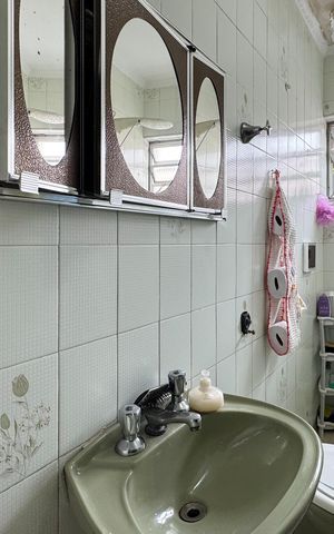 Casa à venda com 300m², 4 quartos e 3 vagas Casa à venda com 300m², 4 quartos e 3 vagasBanheiro Social 1