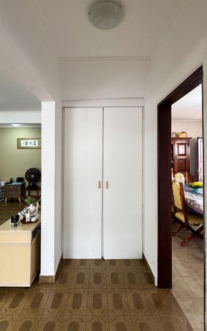 Casa à venda com 300m², 4 quartos e 3 vagas Casa à venda com 300m², 4 quartos e 3 vagasAcesso