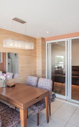 Apartamento à venda com 64m², 2 quartos e 1 vaga Apartamento à venda com 64m², 2 quartos e 1 vagaVaranda