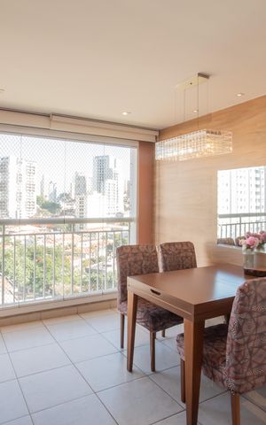 Apartamento à venda com 64m², 2 quartos e 1 vaga Apartamento à venda com 64m², 2 quartos e 1 vagaVaranda