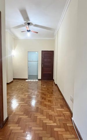 Apartamento para alugar com 2225m², 2 quartos e 1 vaga Apartamento para alugar com 2225m², 2 quartos e 1 vagaSala