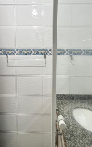 Apartamento para alugar com 2225m², 2 quartos e 1 vaga Apartamento para alugar com 2225m², 2 quartos e 1 vagaBanheiro