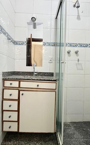 Apartamento para alugar com 2225m², 2 quartos e 1 vaga Apartamento para alugar com 2225m², 2 quartos e 1 vagaBanheiro