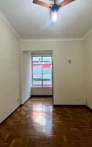 Apartamento para alugar com 2225m², 2 quartos e 1 vaga Apartamento para alugar com 2225m², 2 quartos e 1 vagaSala
