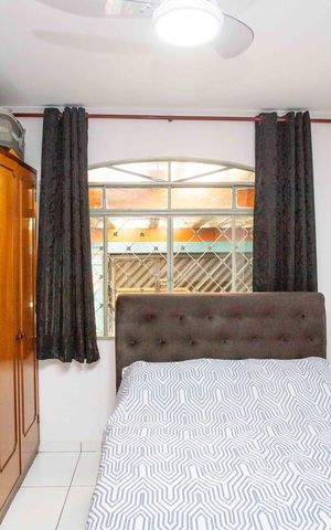 Casa à venda com 100m², 3 quartos e 2 vagasQuarto Casa 1
