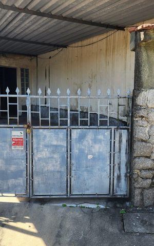 Casa para alugar com 80m², 2 quartos e sem vaga Casa para alugar com 80m², 2 quartos e sem vagaFachada