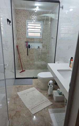 Casa à venda com 145m², 3 quartos e 2 vagas Casa à venda com 145m², 3 quartos e 2 vagasBanheiro