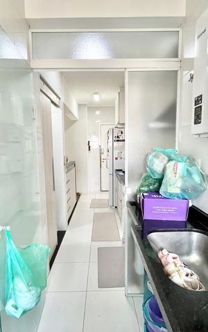 Apartamento à venda com 94m², 2 quartos e 3 vagas Apartamento à venda com 94m², 2 quartos e 3 vagasCozinha e Área de Serviço
