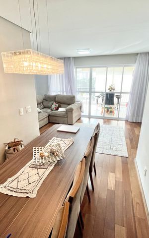 Apartamento à venda com 94m², 2 quartos e 3 vagas Apartamento à venda com 94m², 2 quartos e 3 vagasSala