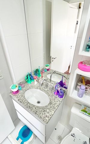 Apartamento à venda com 94m², 2 quartos e 3 vagas Apartamento à venda com 94m², 2 quartos e 3 vagasBanheiro da Suíte 1