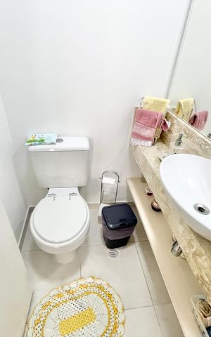 Apartamento à venda com 94m², 2 quartos e 3 vagas Apartamento à venda com 94m², 2 quartos e 3 vagasLavabo