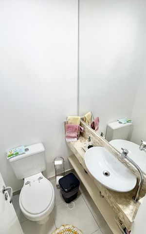 Apartamento à venda com 94m², 2 quartos e 3 vagas Apartamento à venda com 94m², 2 quartos e 3 vagasLavabo