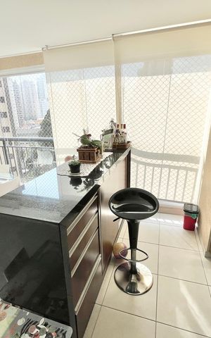 Apartamento à venda com 94m², 2 quartos e 3 vagas Apartamento à venda com 94m², 2 quartos e 3 vagasVaranda da Sala
