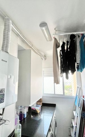Apartamento à venda com 94m², 2 quartos e 3 vagas Apartamento à venda com 94m², 2 quartos e 3 vagasCozinha e Área de Serviço