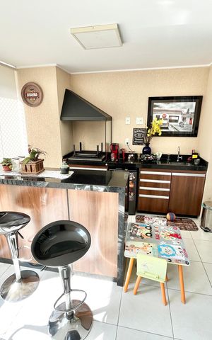 Apartamento à venda com 94m², 2 quartos e 3 vagas Apartamento à venda com 94m², 2 quartos e 3 vagasVaranda da Sala