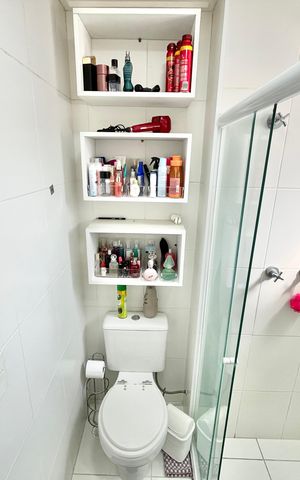 Apartamento à venda com 94m², 2 quartos e 3 vagas Apartamento à venda com 94m², 2 quartos e 3 vagasBanheiro da Suíte 2