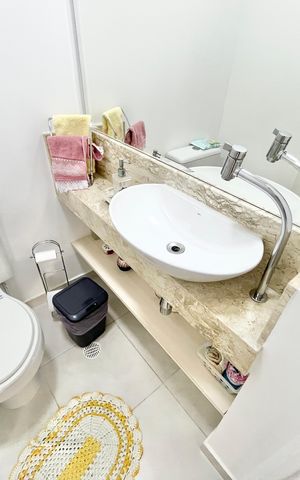 Apartamento à venda com 94m², 2 quartos e 3 vagas Apartamento à venda com 94m², 2 quartos e 3 vagasLavabo