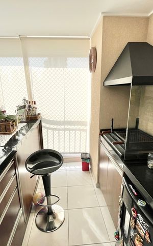 Apartamento à venda com 94m², 2 quartos e 3 vagas Apartamento à venda com 94m², 2 quartos e 3 vagasVaranda da Sala