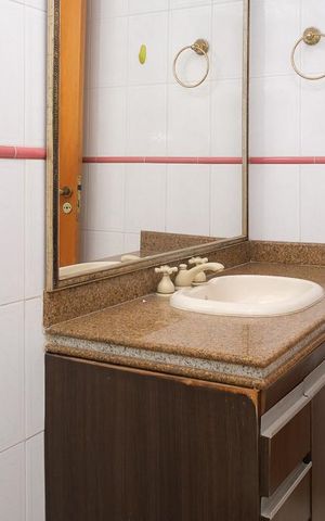 Casa para alugar com 600m², 4 quartos e 3 vagas
