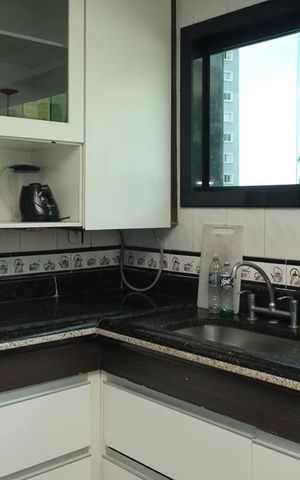 Casa para alugar com 600m², 4 quartos e 3 vagas