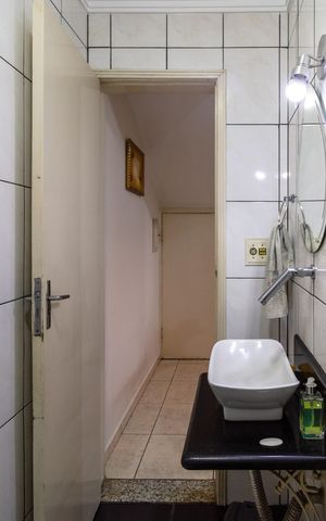 Casa à venda com 260m², 3 quartos e 2 vagasBanheiro 2