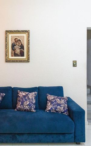 Casa à venda com 260m², 3 quartos e 2 vagasSala