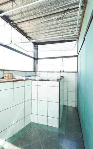 Casa de condomínio à venda com 288m², 6 quartos e 1 vaga Casa de condomínio à venda com 288m², 6 quartos e 1 vagaÁrea de serviço