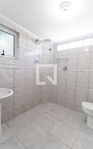 Casa de condomínio à venda com 288m², 6 quartos e 1 vaga Casa de condomínio à venda com 288m², 6 quartos e 1 vagaBanheiro