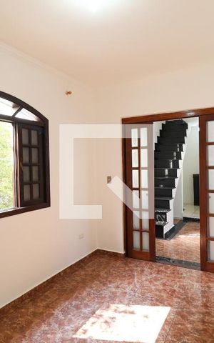Casa de condomínio à venda com 288m², 6 quartos e 1 vaga Casa de condomínio à venda com 288m², 6 quartos e 1 vagaSala