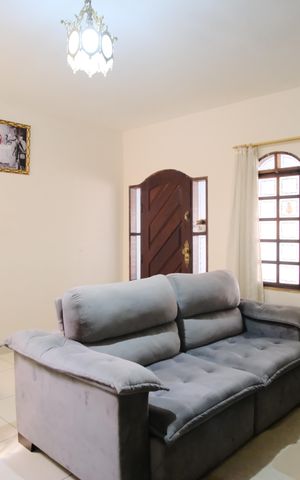 Casa para alugar com 189m², 2 quartos e 2 vagasSala