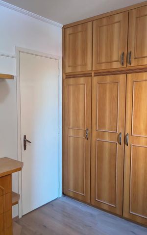 Apartamento à venda com 96m², 3 quartos e 2 vagas Apartamento à venda com 96m², 3 quartos e 2 vagasQuarto