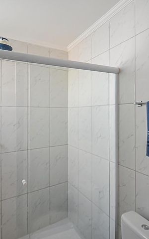 Casa à venda com 500m², 3 quartos e 2 vagas Casa à venda com 500m², 3 quartos e 2 vagasBanheiro da Suíte