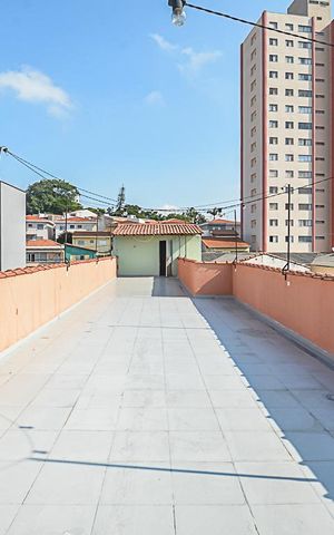 Casa à venda com 500m², 3 quartos e 2 vagas Casa à venda com 500m², 3 quartos e 2 vagasQuintal