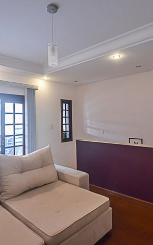 Casa à venda com 500m², 3 quartos e 2 vagas Casa à venda com 500m², 3 quartos e 2 vagasSala 2