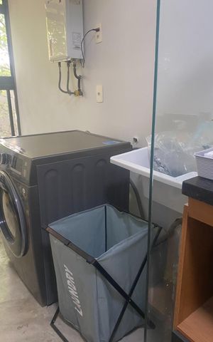 Apartamento à venda com 70m², 1 quarto e 1 vaga Apartamento à venda com 70m², 1 quarto e 1 vagaÁrea de serviço