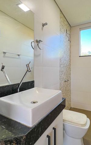 Casa à venda com 430m², 4 quartos e 4 vagas
