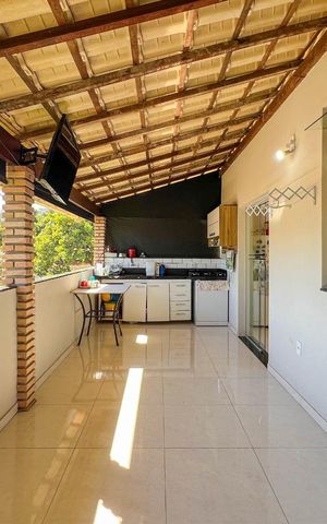 Casa à venda com 430m², 4 quartos e 4 vagas