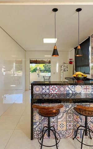 Casa à venda com 430m², 4 quartos e 4 vagas